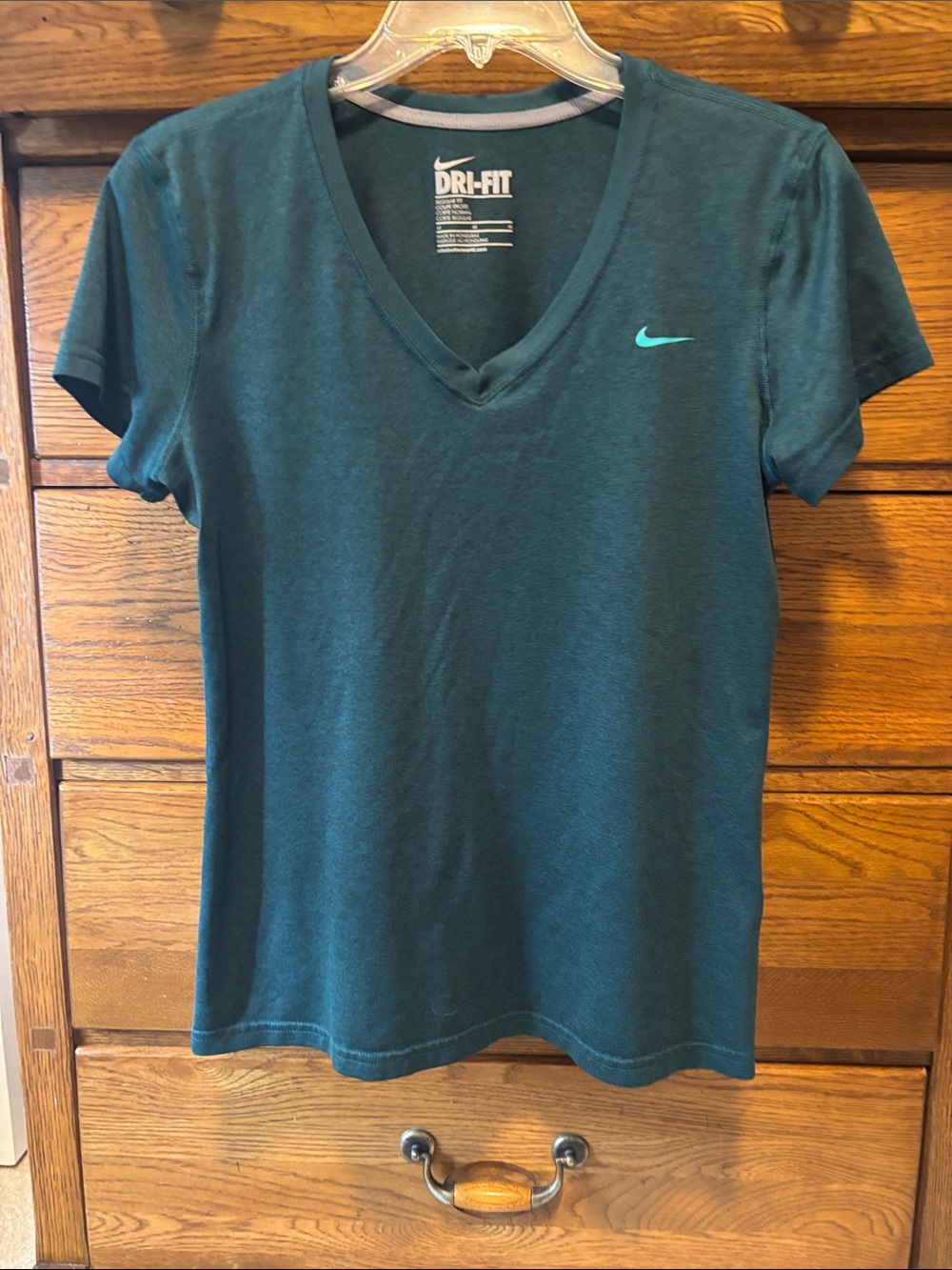 Nike V-Neck Dri-FIT Short Sleeve Tee Dark Green Women’s Size Medium